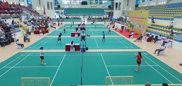 Nhiều trận cầu hấp dẫn, sôi động